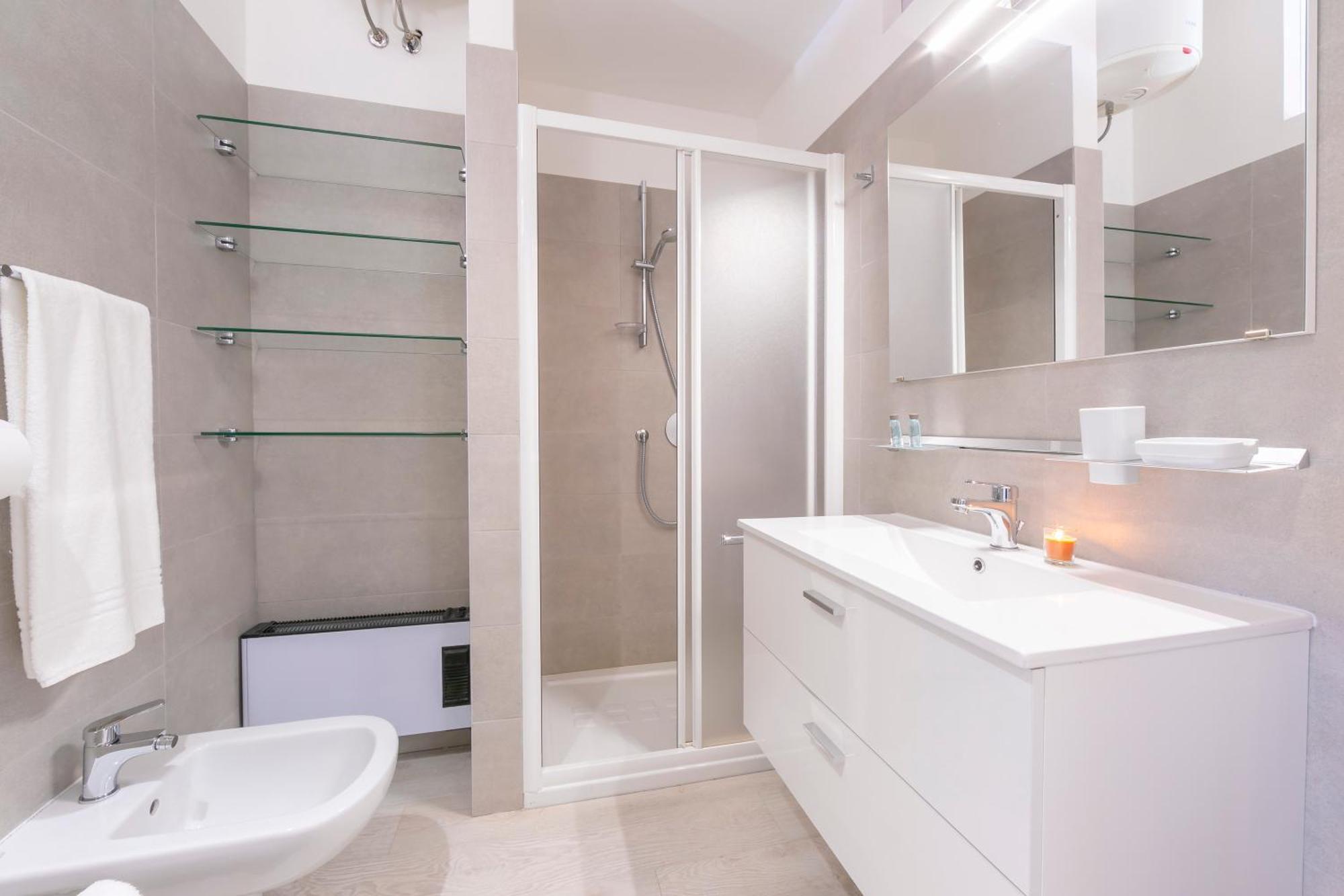 Blu Lake Apartment On Ghiffa Beach - Happy Rentals 외부 사진