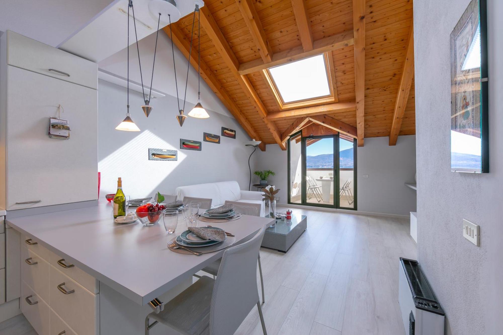 Blu Lake Apartment On Ghiffa Beach - Happy Rentals 외부 사진