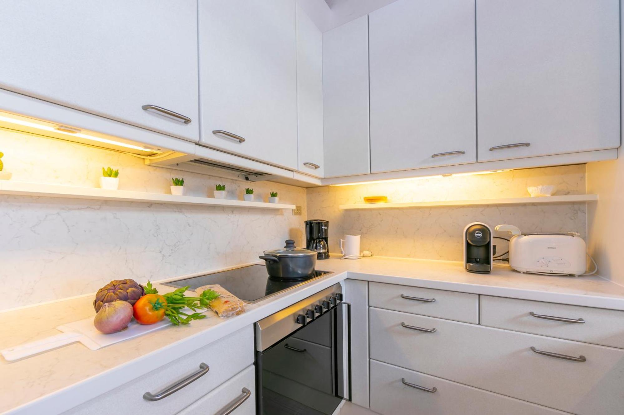 Blu Lake Apartment On Ghiffa Beach - Happy Rentals 외부 사진