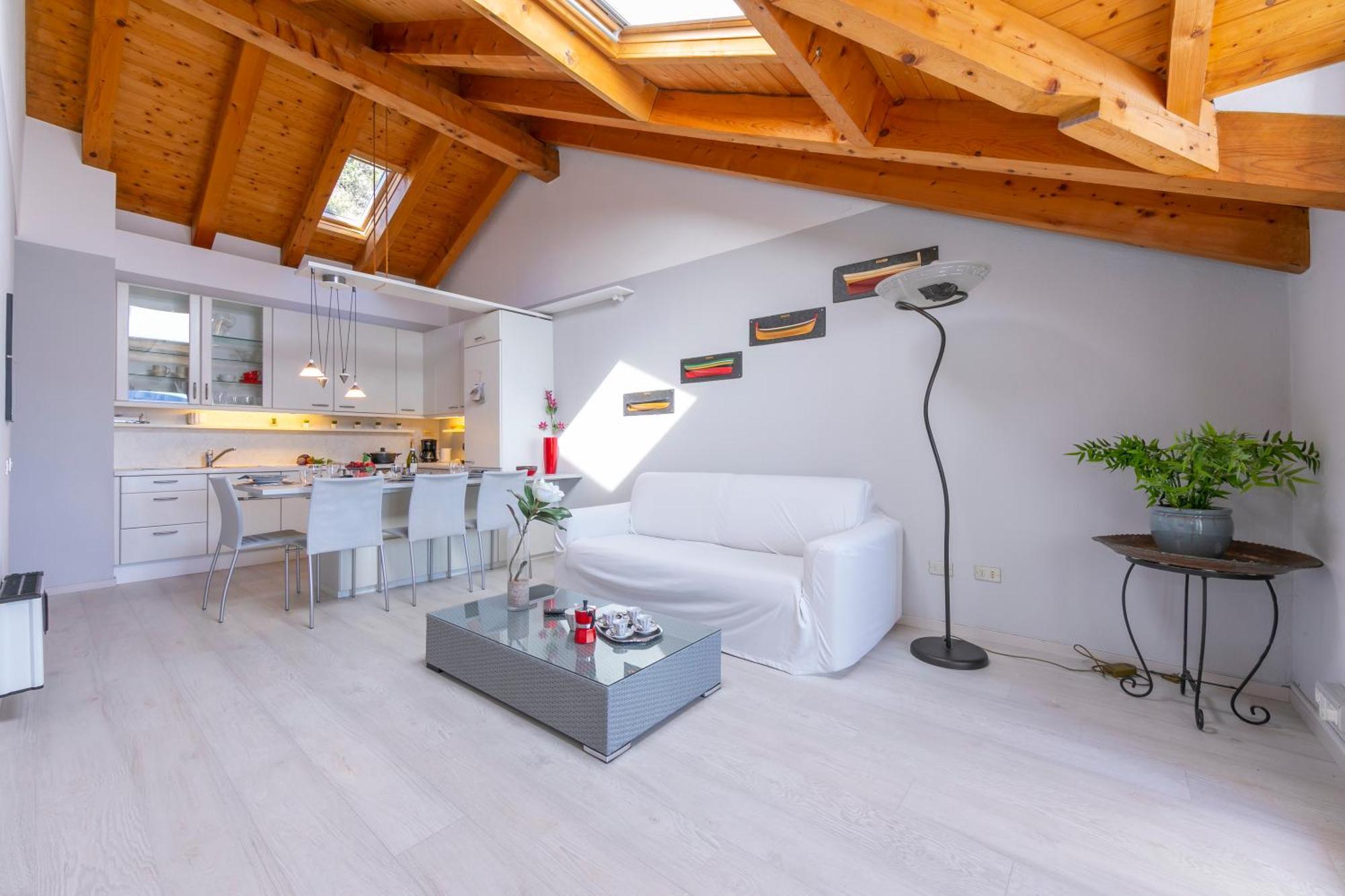 Blu Lake Apartment On Ghiffa Beach - Happy Rentals 외부 사진
