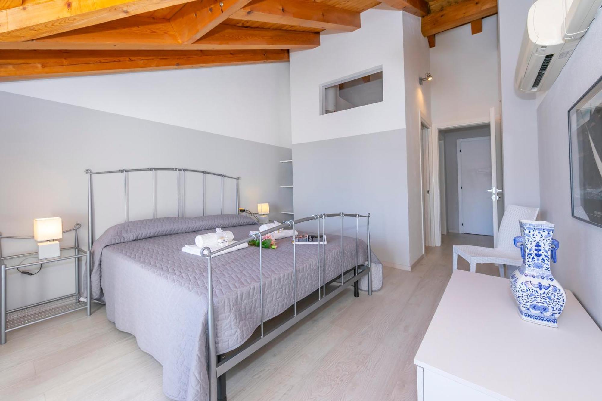 Blu Lake Apartment On Ghiffa Beach - Happy Rentals 외부 사진