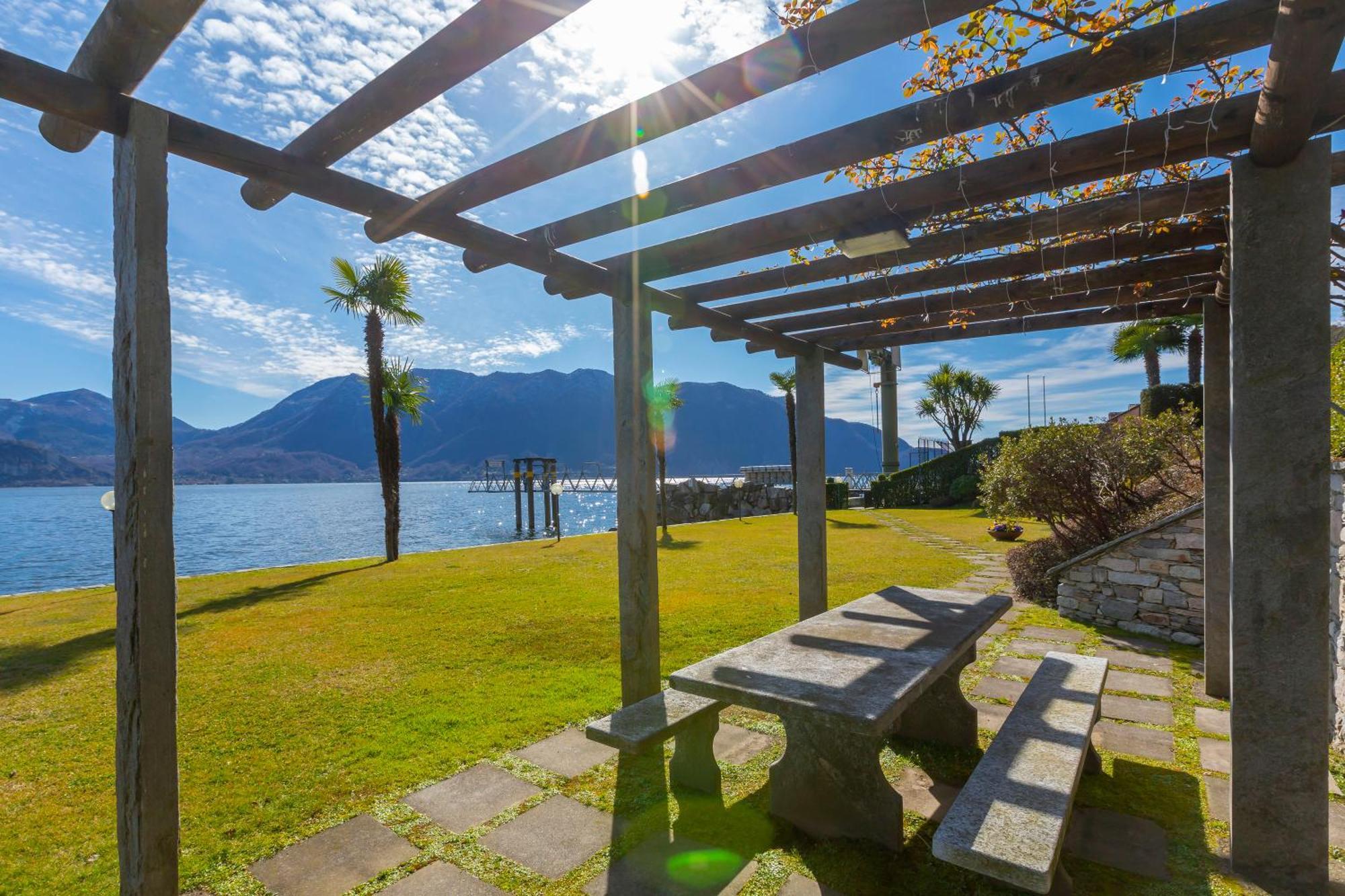 Blu Lake Apartment On Ghiffa Beach - Happy Rentals 외부 사진